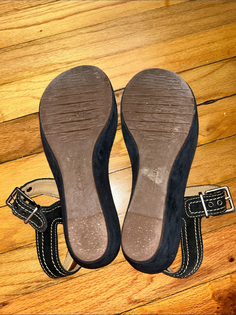 Clark’s Wedge Sandals - Picture 6 of 8